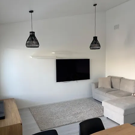Apartment Bright With Sauna & Terrace - 4 Guests *