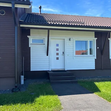 Bright With Sauna & Terrace - 4 Guests Pori